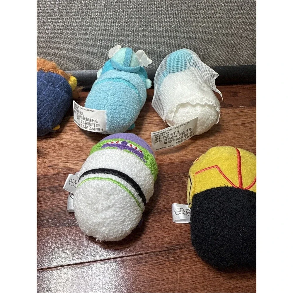 Disney Tsum Tsum lot of 11- Cinderella-Toy Story-Disney Parks